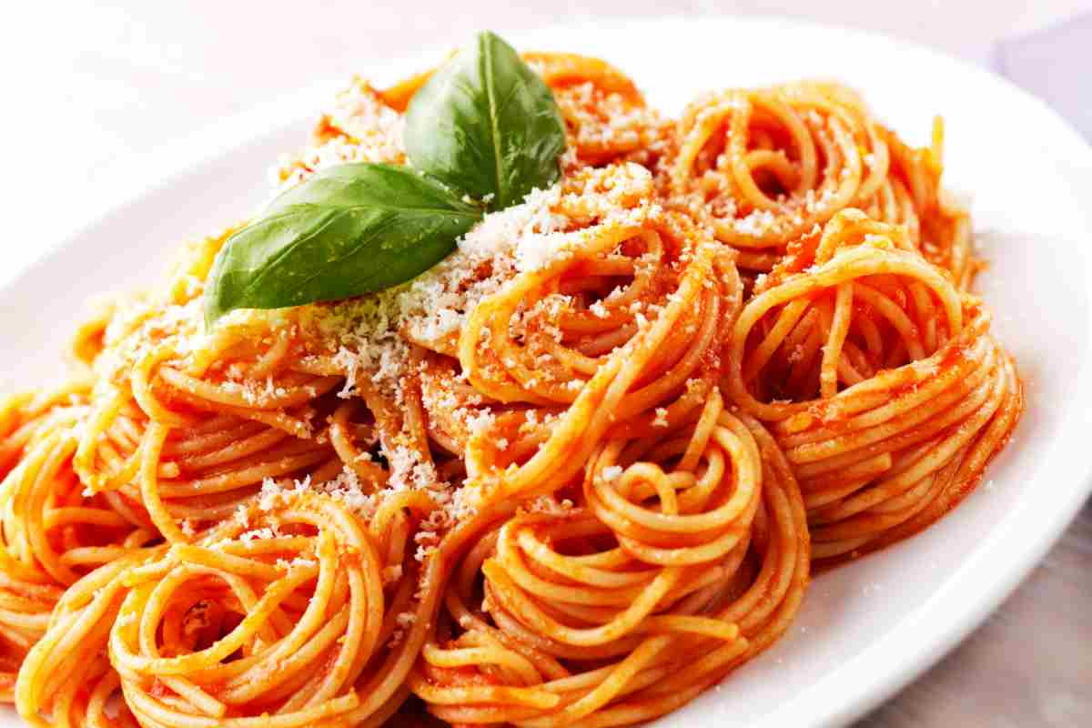 Spaghetti allo scarpariello