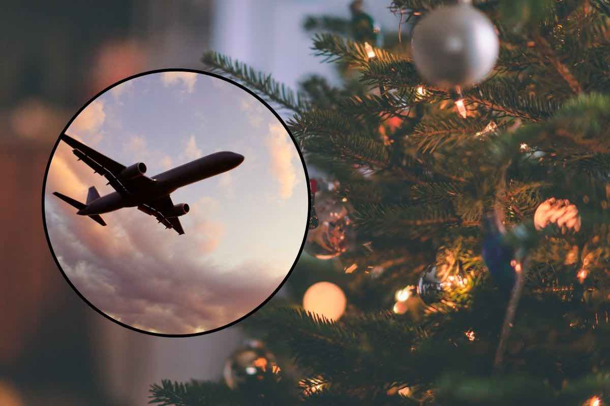 Albero di Natale e aereo